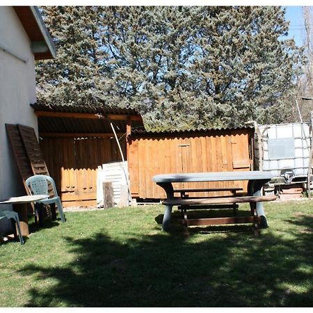 petit studio, bien équipé, à la campagne Marcoux  Esterno foto