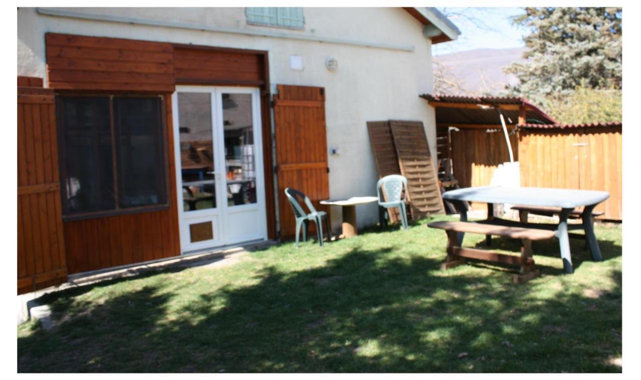 petit studio, bien équipé, à la campagne Marcoux  Esterno foto
