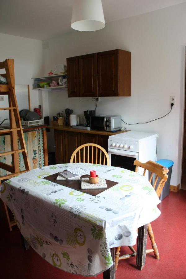 petit studio, bien équipé, à la campagne Marcoux  Esterno foto